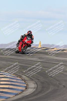 media/Nov-16-2025-Race Pace (Sun) [[8c5fa54630]]/Verified Riders/1-Turns 9 and 10 (925am)/